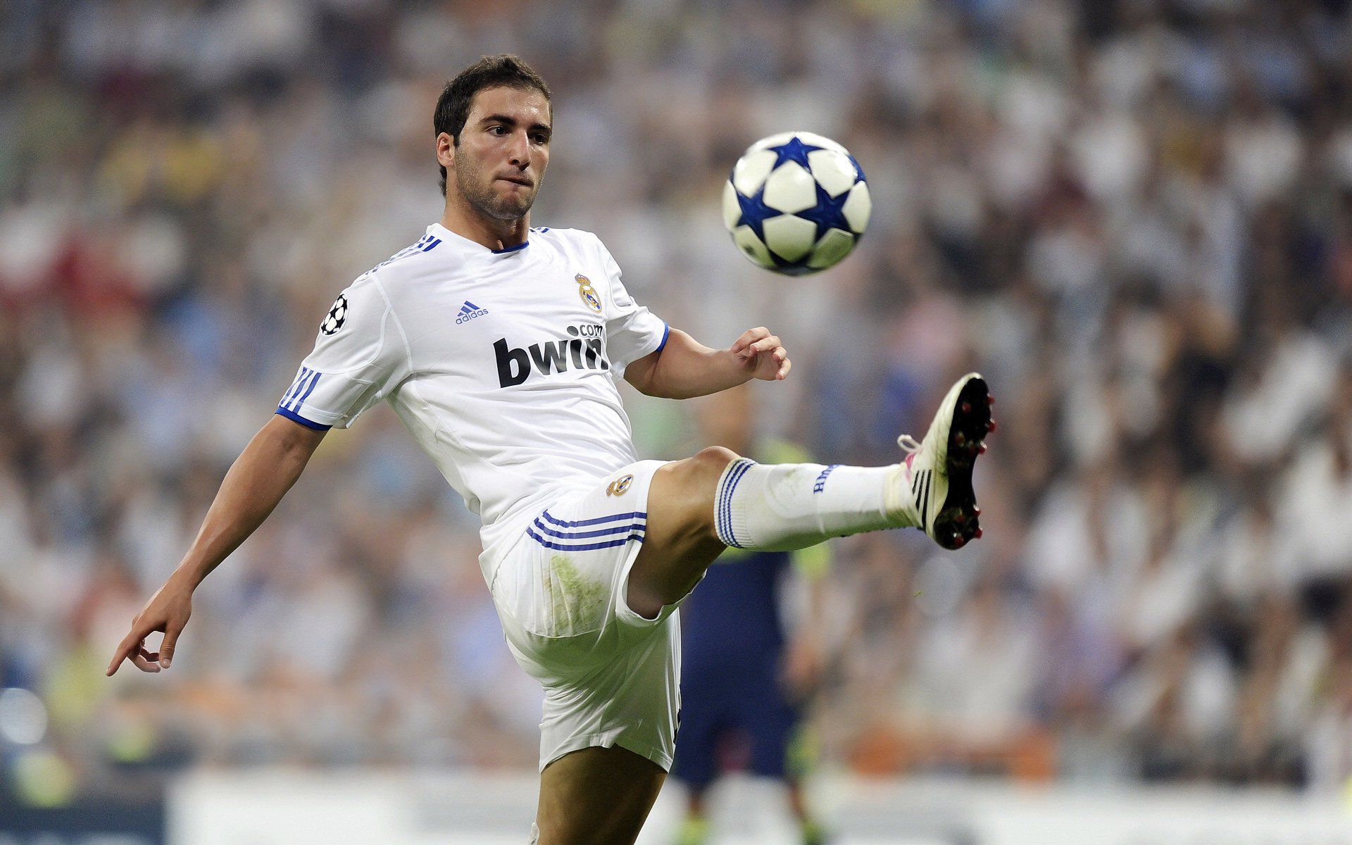 《AI裁判在比赛中的应用:提升公平性与效率》,ai裁判最早应用于哪年世界体操