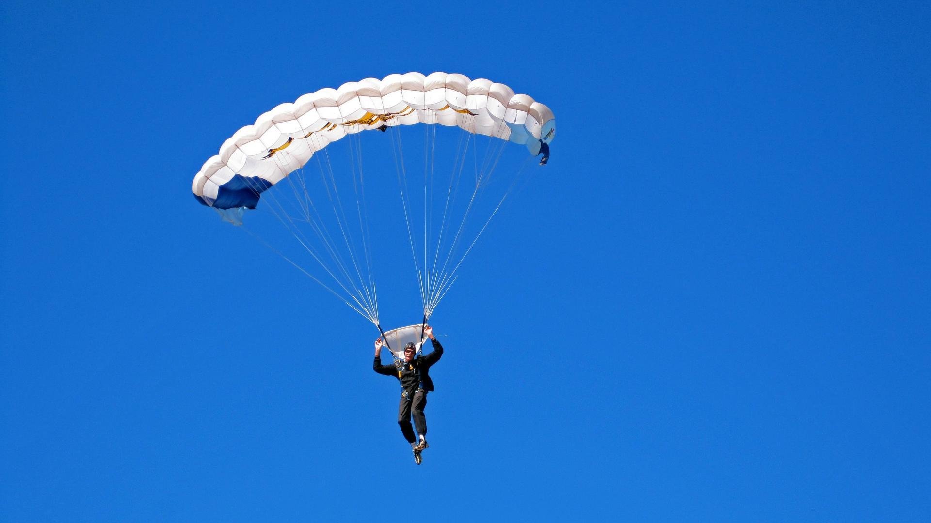 伊朗男足在巴黎奥运会比赛中以2-0战胜新西兰,伊朗男足世预赛